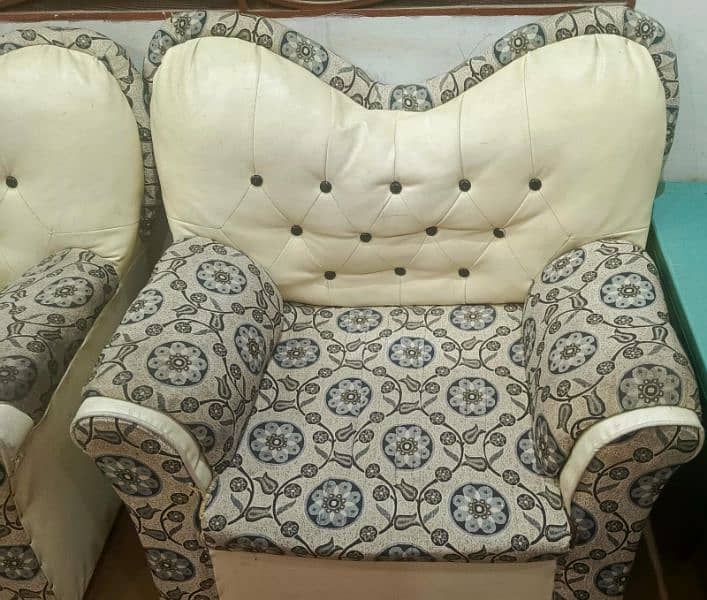 5 seater home use sofa for sale 1