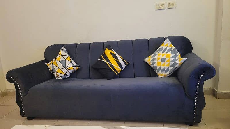 5 seater sofa 0