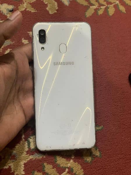 samsung galaxy a30 1