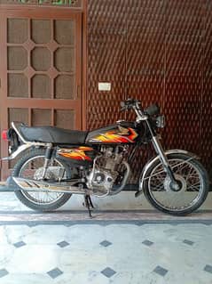 Honda 125 Black