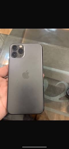 I phone 11 pro (03265542025)