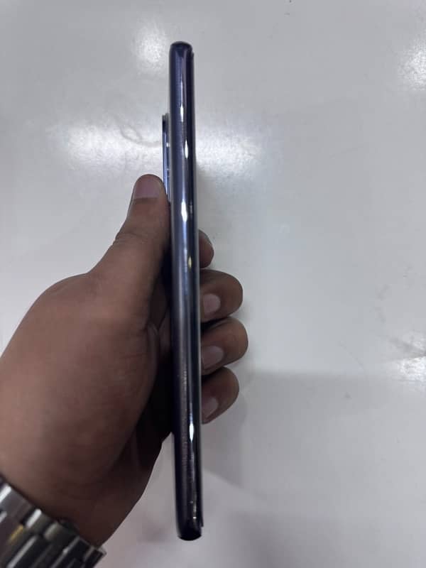 Oppo Reno 11 5G Complete Box 10/10 Condition 5