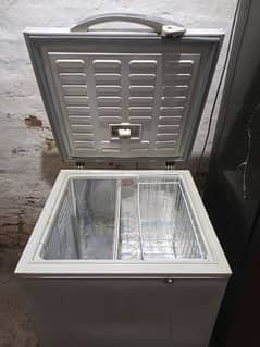 dawlance deep freezer