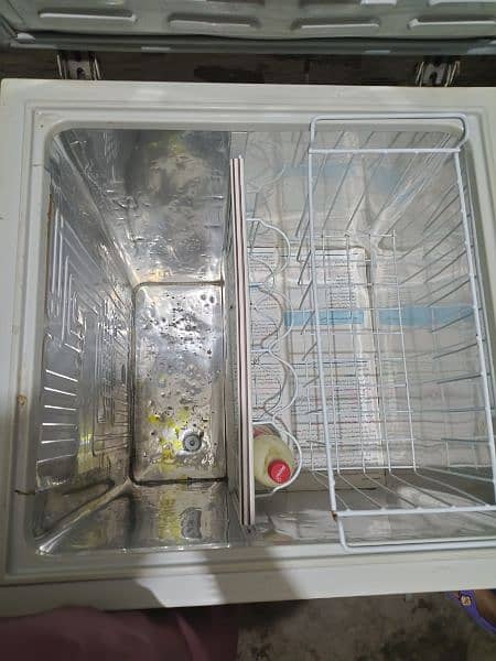 dawlance deep freezer 1