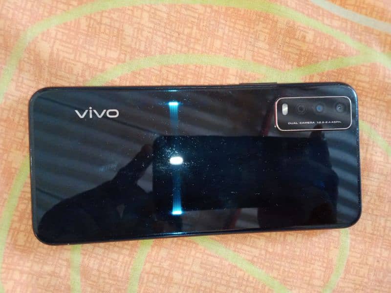 vivo y12 3gb32gb new condition Ghar ka use me hai Whatsapp 03152244587 3