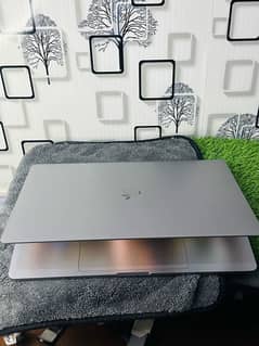 MacBook Pro 2019 16/512 16Inch Display