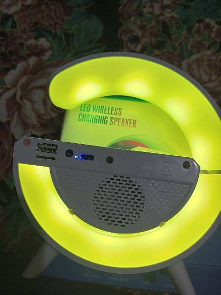 LED WIRELESS CHARGING SPEAKER G500 MODEL 0