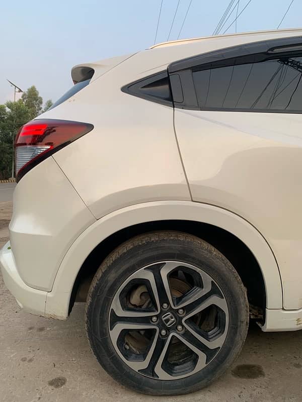 Honda Vezel 2018 17