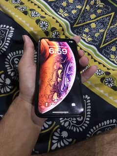 iphone XR 0