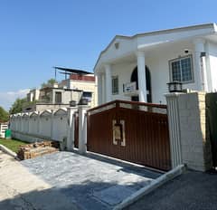 Newly renovated 2+ kanal house for sale