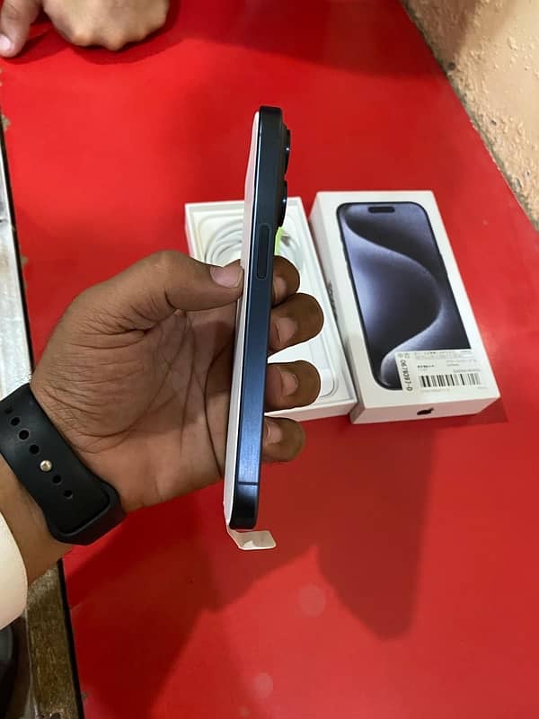 IPhone 15 Pro 128 GB (Fectroy Unlocked) 2