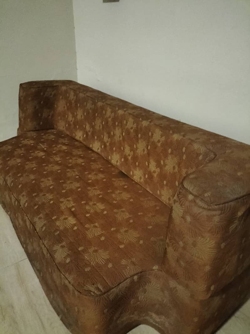 Sofa cum bed. Slightly used. 0