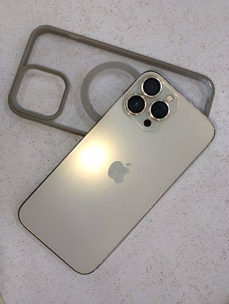 iphone 13 pro max gold 1