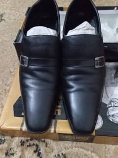 formal leather shoes