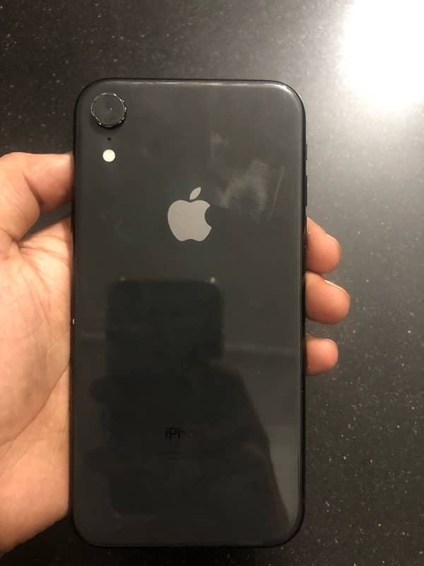 iphone XR 64gb 6