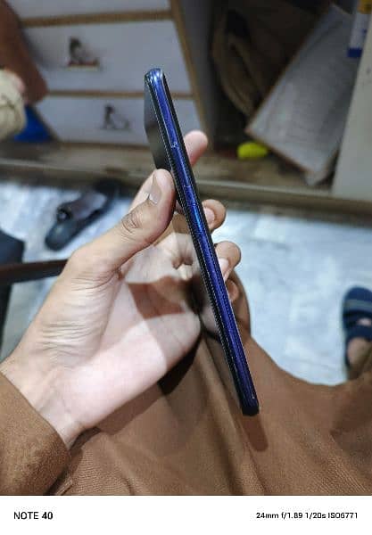 Oppo F11 Pro 4