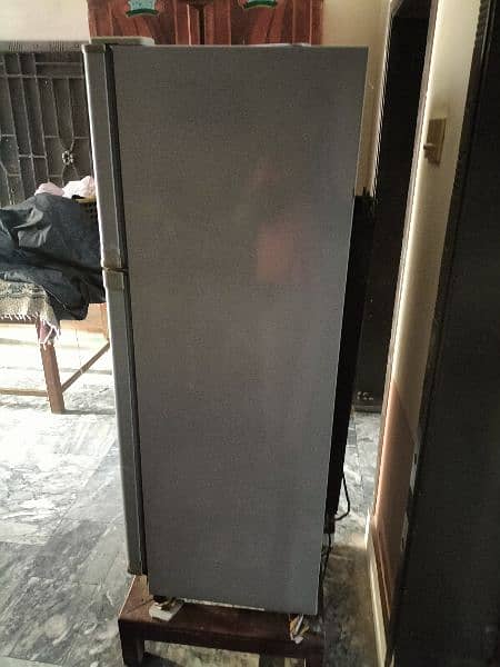 Dawalnce fridge forsale 3