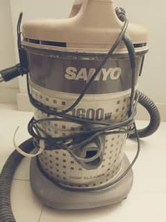 SANYO VACUUM CLEANER