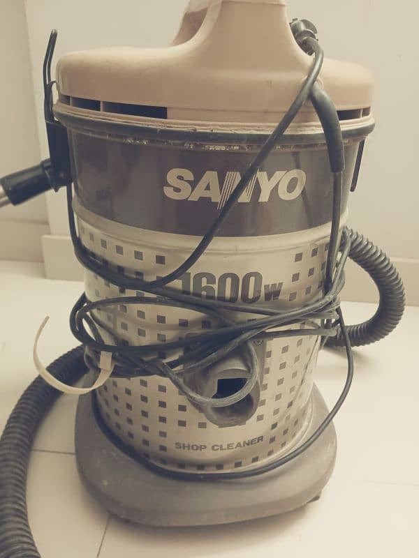 SANYO VACUUM CLEANER 0