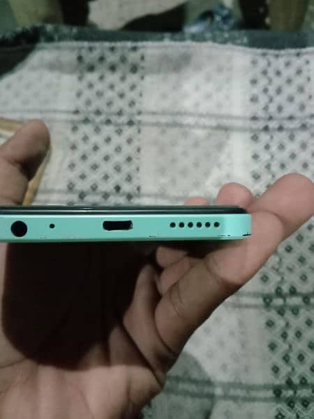 Infinix smart 7 4+3/64 3