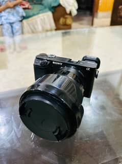 Sony α6400 (model ILCE-6400)