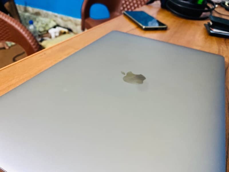 Macbook pro 2017 8