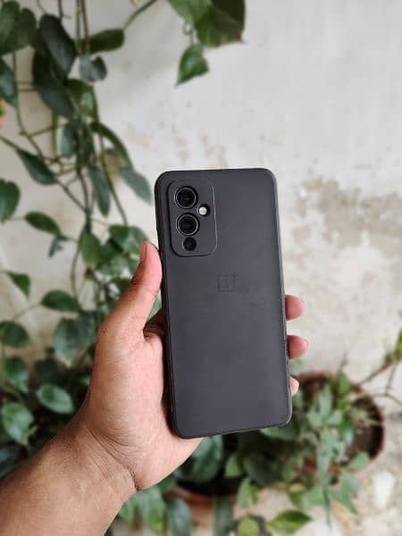 OnePlus 9 5g {Sim nhi chale gi} 2