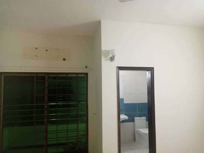 12 Marla 4 Bed Flat For Sale In Askari 11 Lahore 6