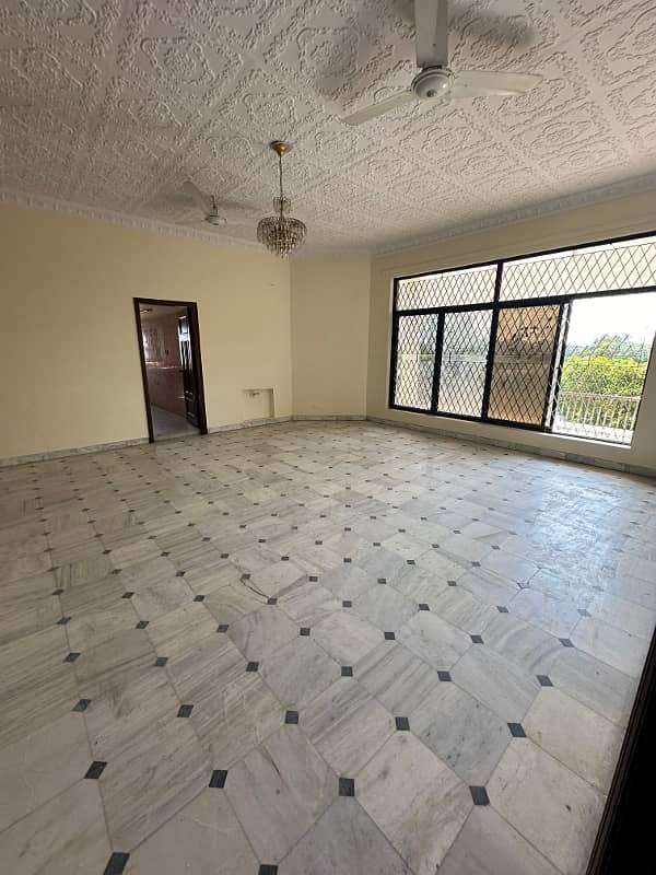 Spacious 2 kanal triple story house for rent 19