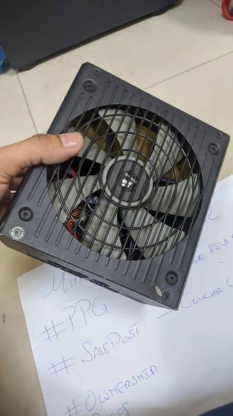 Corsair RM 450 80+ Gold power Supply 3