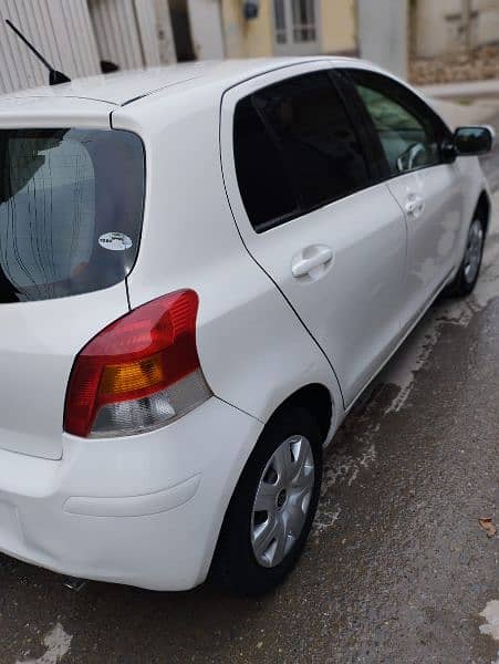 Toyota Vitz 2008/12 Sindh Registered 4