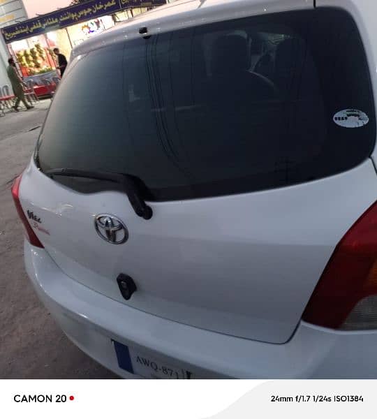 Toyota Vitz 2008/12 Sindh Registered 17