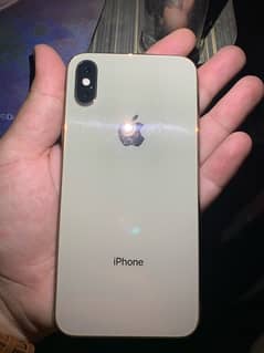 iPhone Xs 64gb Pta approved with box