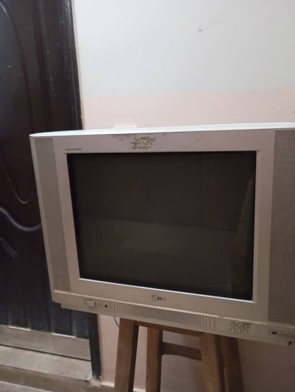 LG Television (TV) 3