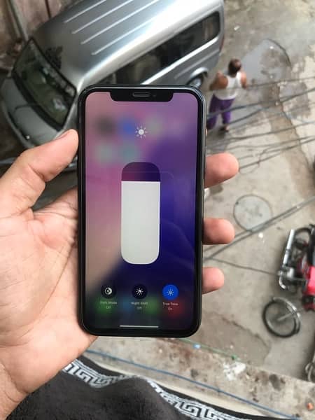 I phone xr jv 64gb water pack exchange possible 1