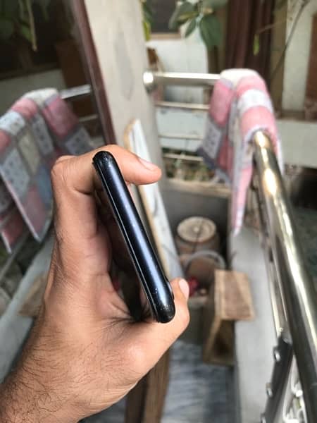 I phone xr jv 64gb water pack exchange possible 4