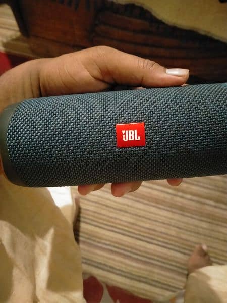 JBL original flip 5 Bluetooth speaker slightly used bought f 4