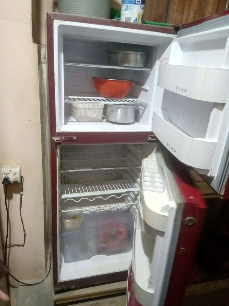 Oreant Fridge 2 door new condition 2