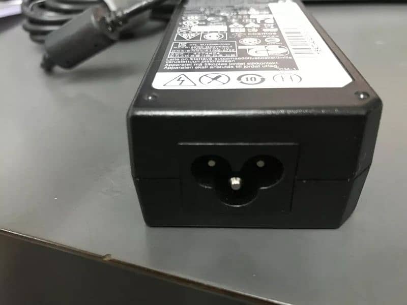 Laptop Adapter 3