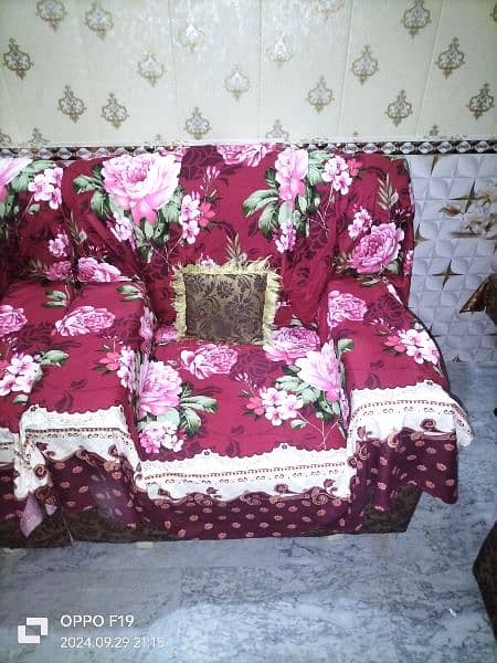 6 seater sofa with cushions 4