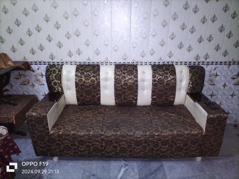 6 seater sofa with cushions 5