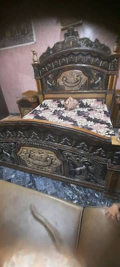 Bed set with showcase , dressing and centre table