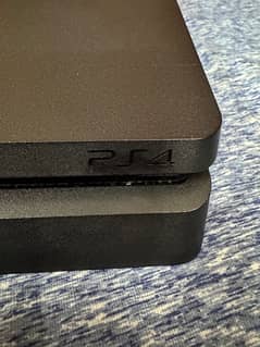 PlayStation 4 slim with 11 games