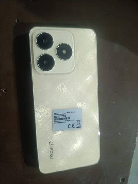 Realme c61 4