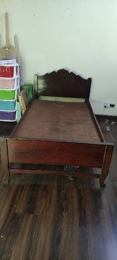 3 single sheesham wood beds with 2 side tables