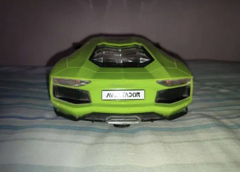 Lamborghini Aventador LP700-4 RC car 2