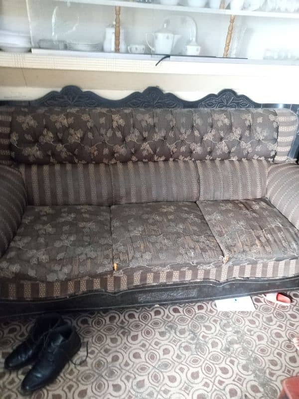 Bed, sofa Set, dressing table and 01 side table for sale 1