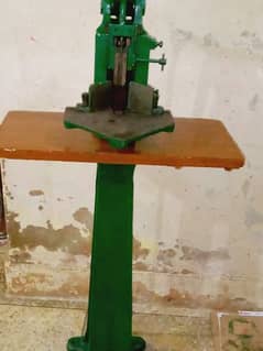 corner cutting machine