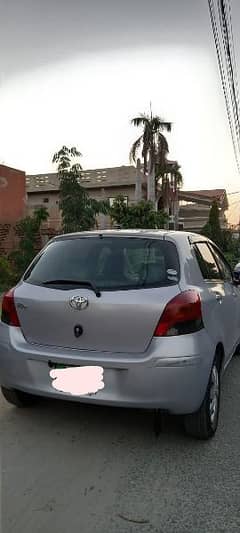 Toyota Vitz 2013