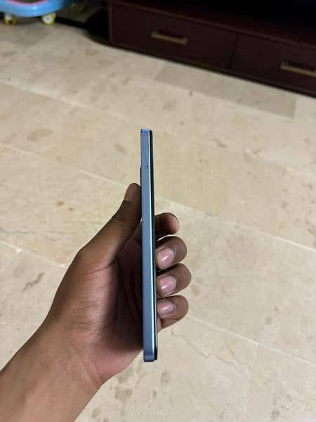 Itel a70 12gb 128gb complete box 4